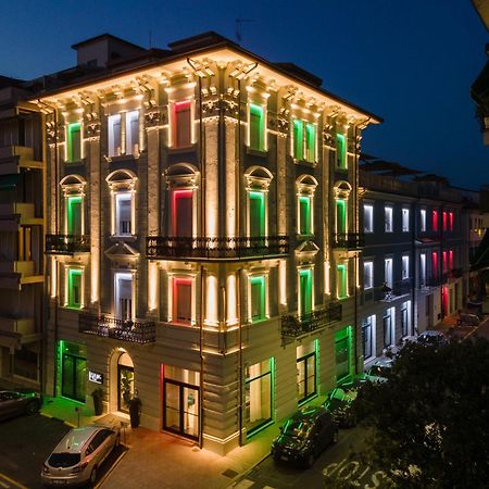 VI Suites Viareggio Extérieur photo