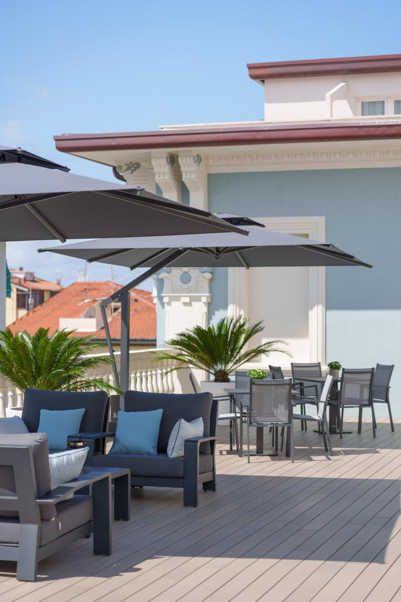 VI Suites Viareggio Extérieur photo