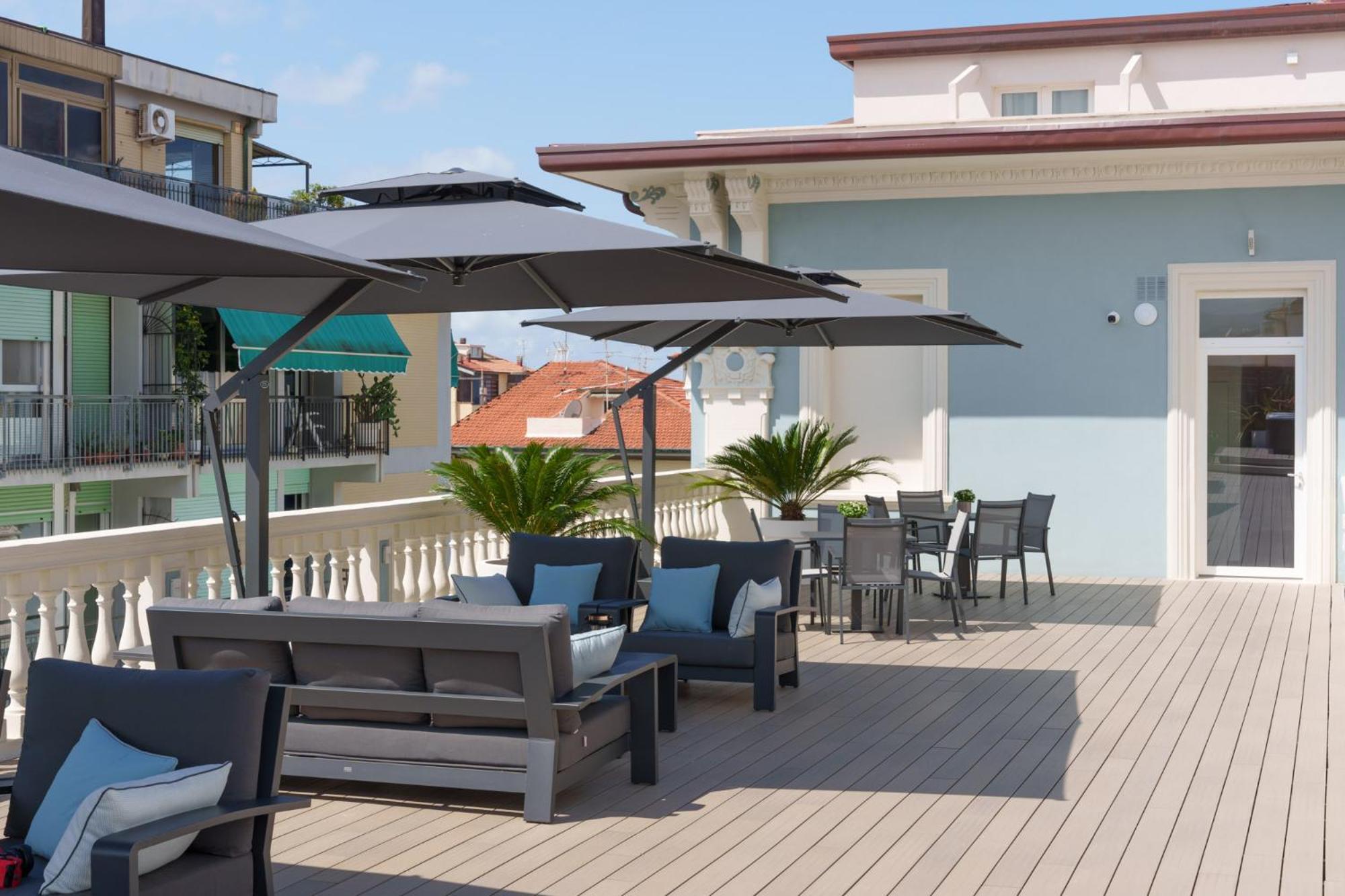 VI Suites Viareggio Extérieur photo